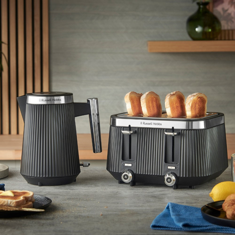 Russell Hobbs Brontë 4-Slice Toaster Matte Black | 26770 view 3