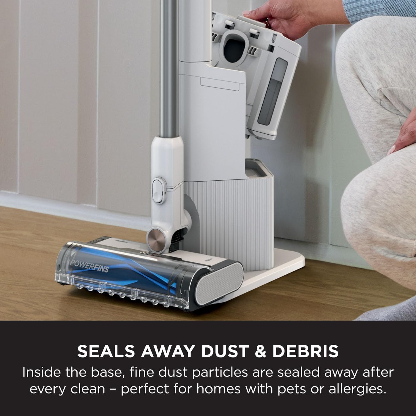 Shark Cordless Vacuum with Auto Empty System | BU3521UK