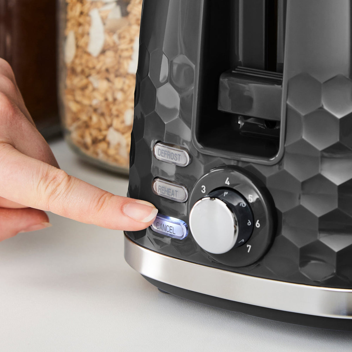 Morphy Richards Hive 2-Slice Toaster Black | 220031 view 3