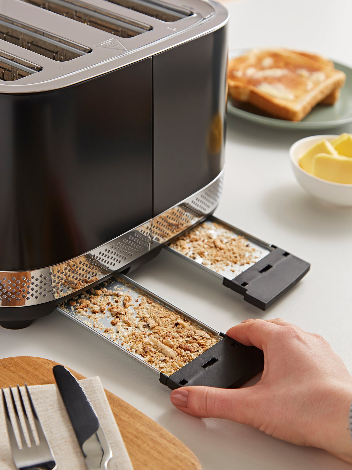 Morphy Richards Illumination 4-Slice Toaster Black | 248020 view 6