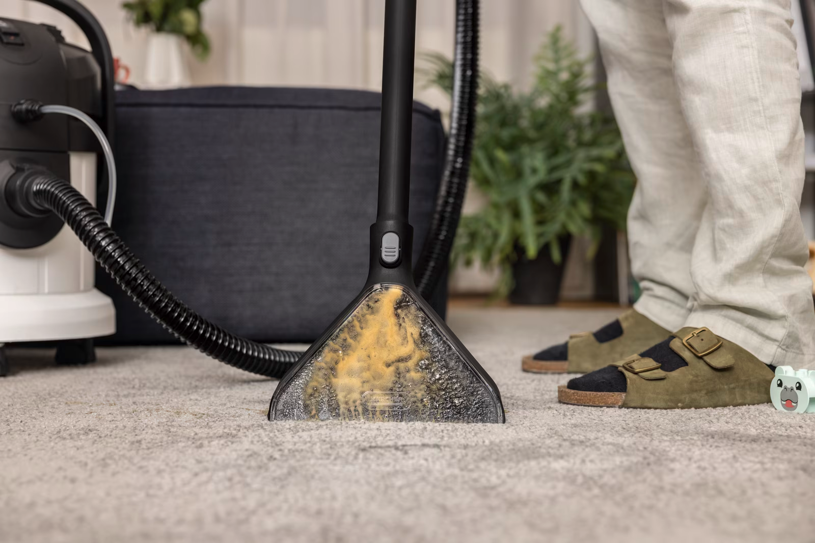 Karcher SE4 Select Carpet Cleaner | 1.081-153.0