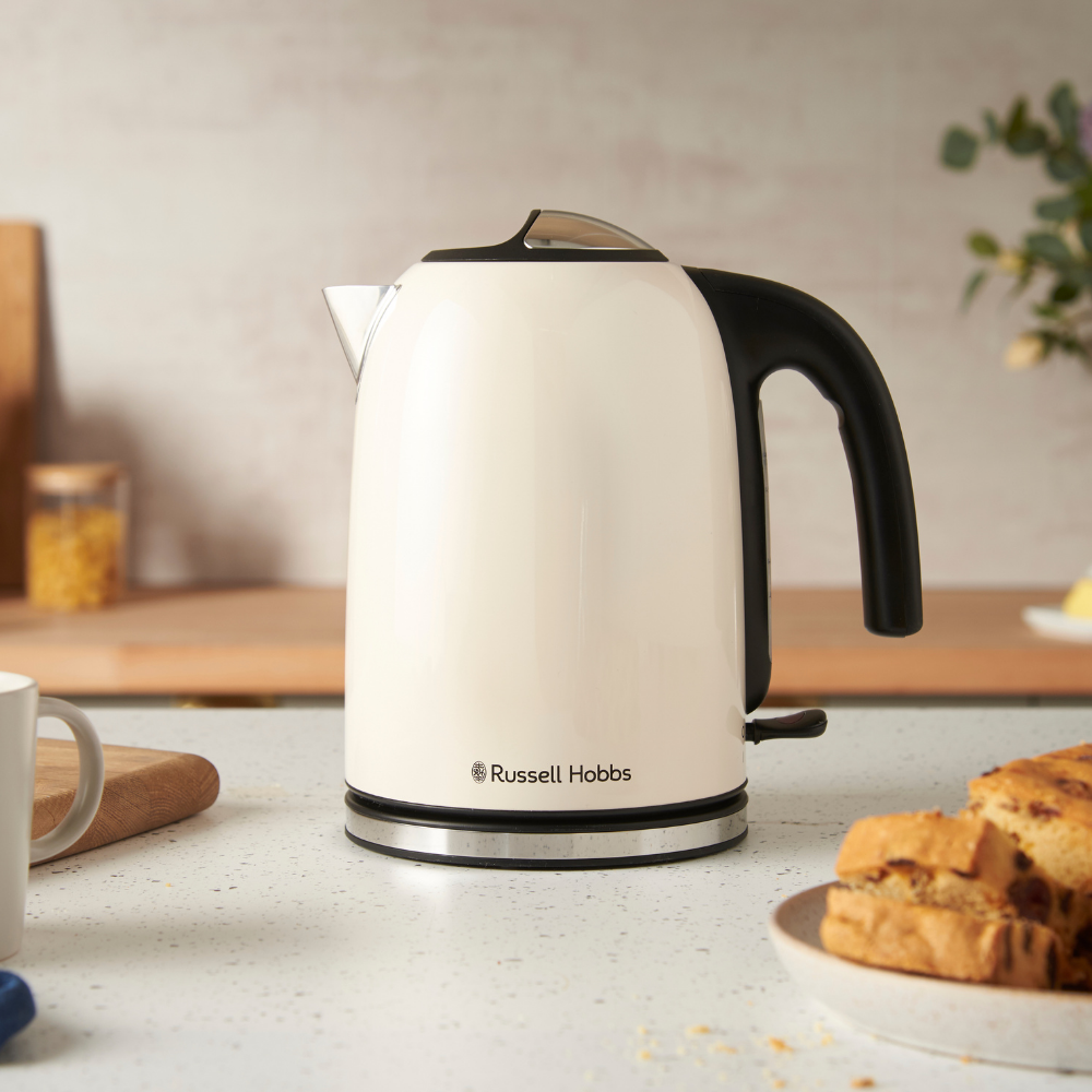 Russell Hobbs Colours Plus / Classics Jasmine 1.7 L Kettle — 28510