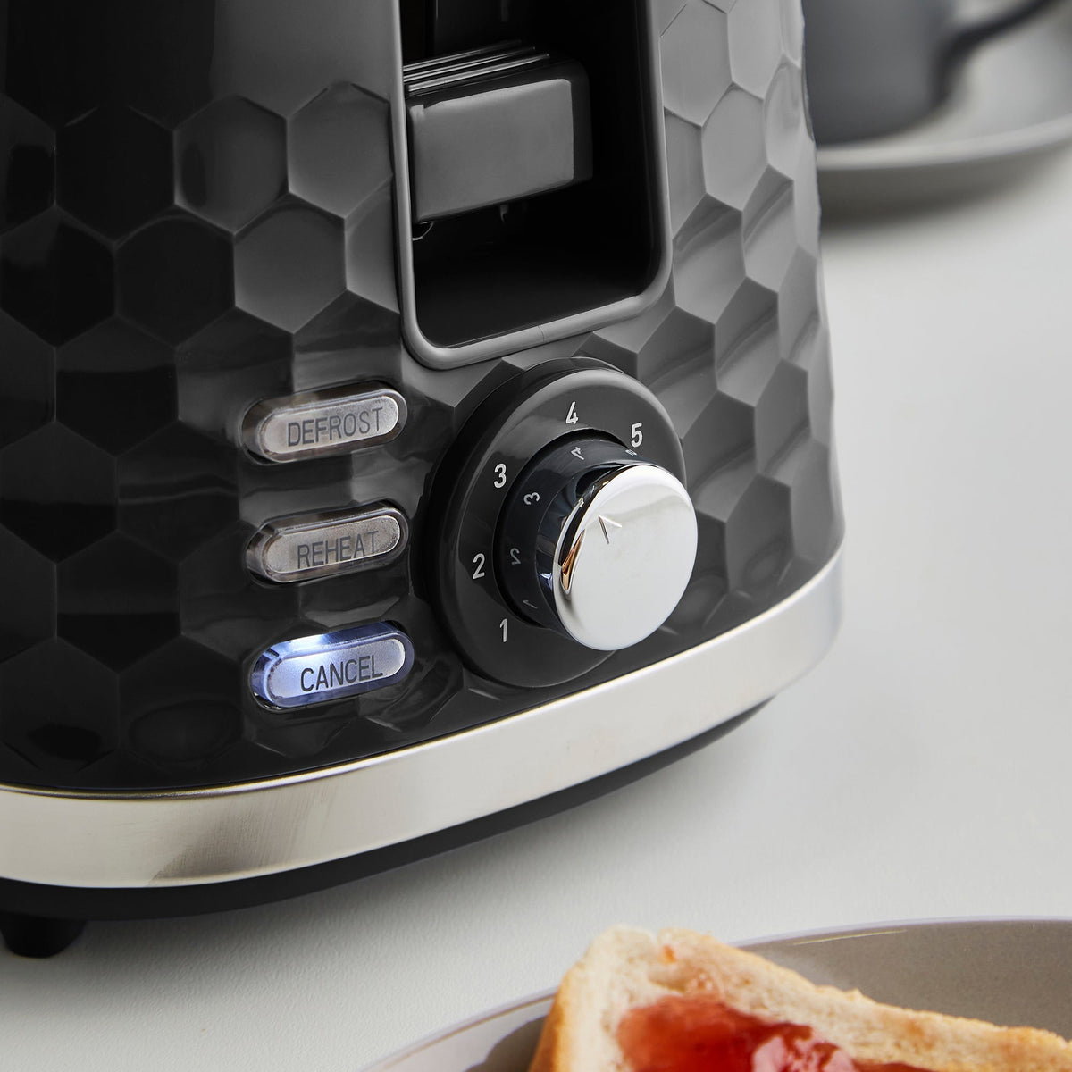 Morphy Richards Hive 2-Slice Toaster Black | 220031 view 4