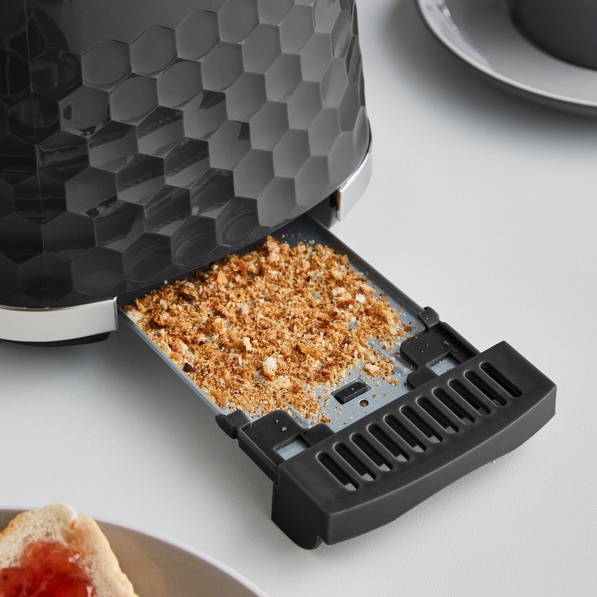 Morphy Richards Hive 2-Slice Toaster Black | 220031 view 5