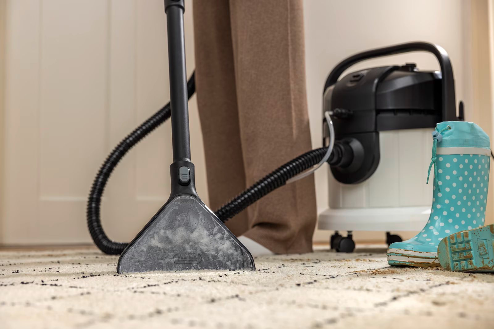 Karcher SE4 Select Carpet Cleaner | 1.081-153.0